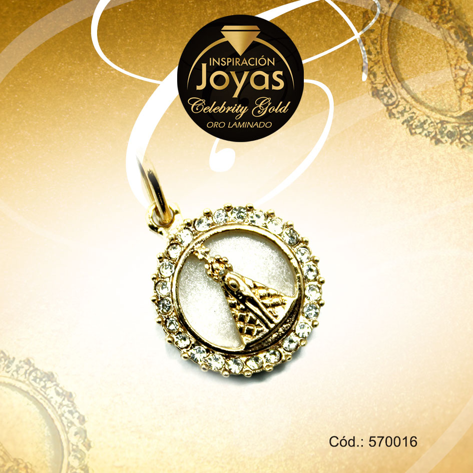 Dije Celebrity Gold Tono Dorado Religioso Micro Circón Trancadero: 0 A: 1,5 cm L: 2 cm Virgen Caridad del Cobre Blanco - 570016
