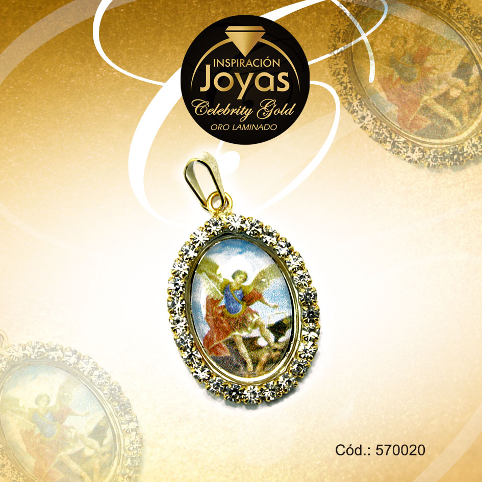 Dije Celebrity Gold Tono Dorado Religioso Micro Circón Trancadero: 0 A: 2 cm L: 3 cm Arcangel Gabriel - 570020